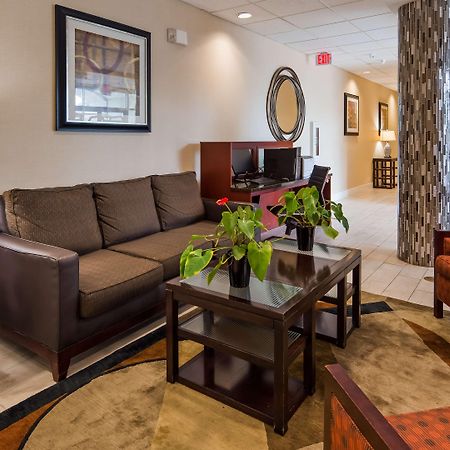 Best Western Airport Inn & Suites Cleveland Brook Park Zewnętrze zdjęcie