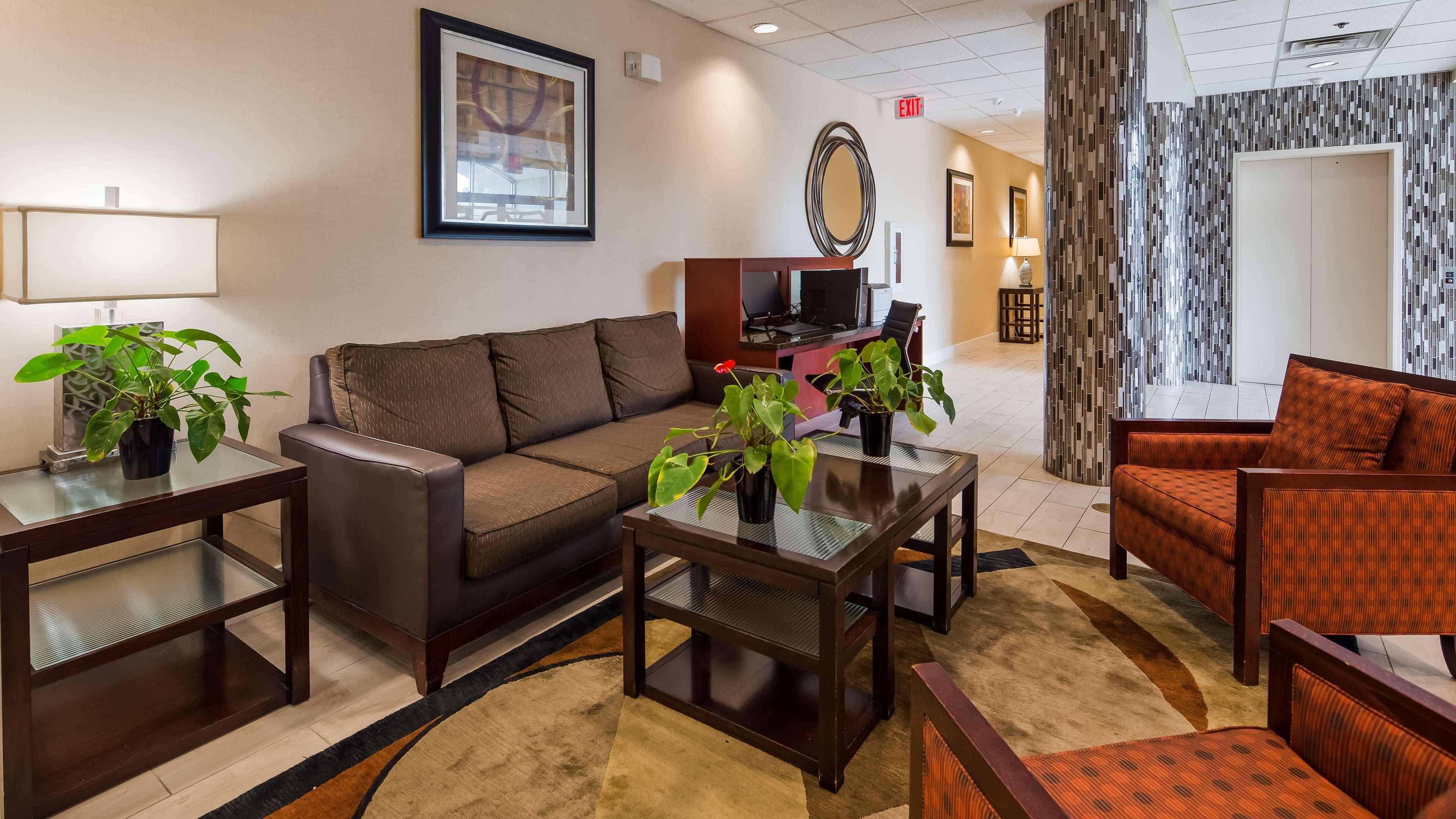 Best Western Airport Inn & Suites Cleveland Brook Park Zewnętrze zdjęcie