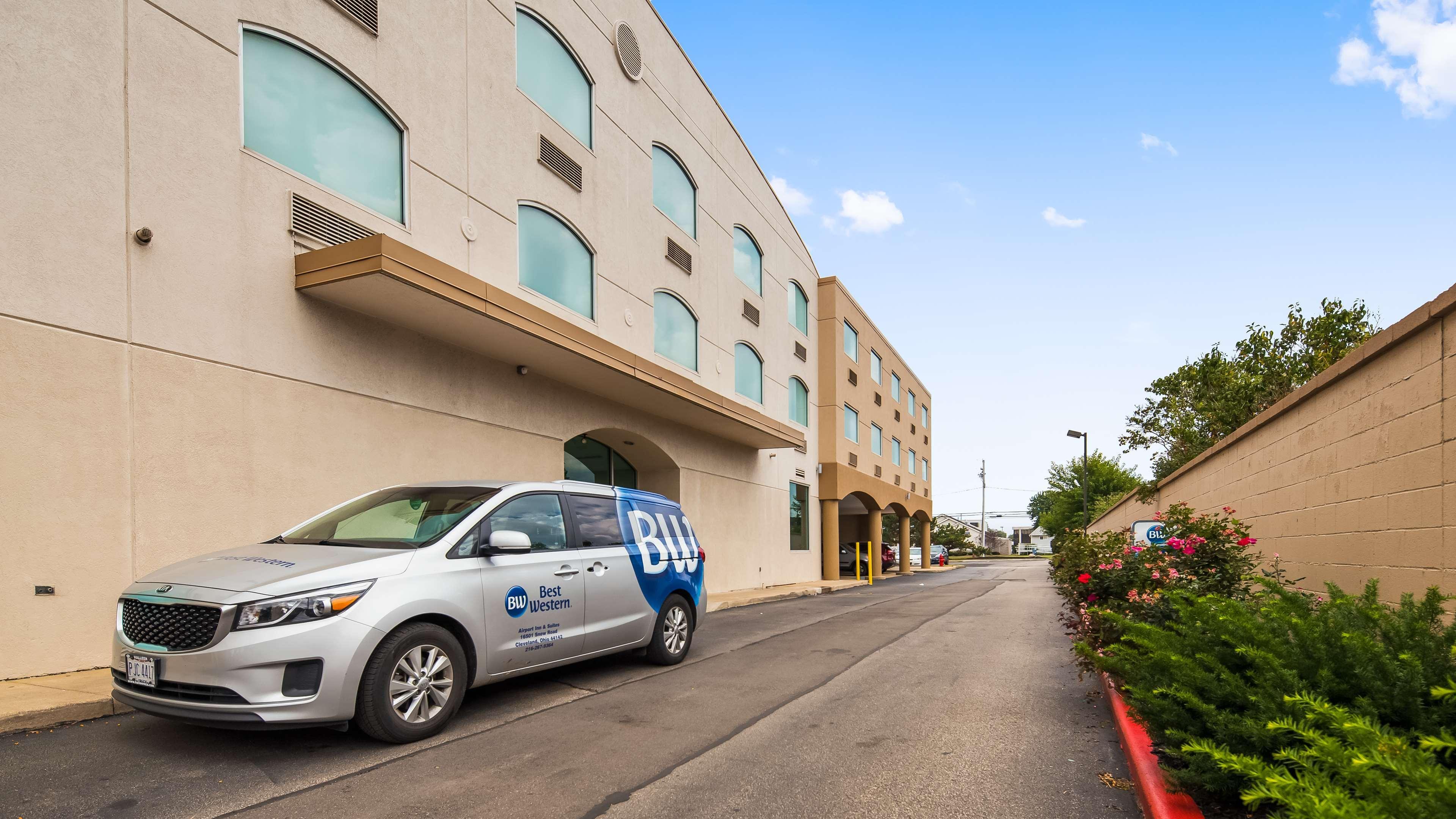 Best Western Airport Inn & Suites Cleveland Brook Park Zewnętrze zdjęcie