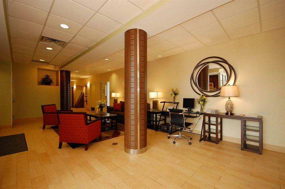 Best Western Airport Inn & Suites Cleveland Brook Park Zewnętrze zdjęcie